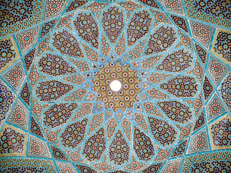 Islamic Ceiling as an example of pattern principle